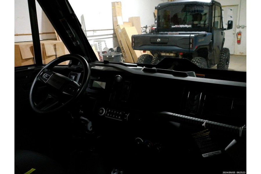 2026 Can-Am Defender MAX Limited HD11