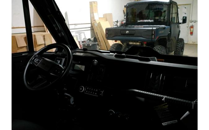 2026 Can-Am Defender MAX Limited HD11