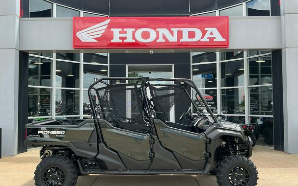 2025 Honda Pioneer 1000-6 Deluxe Crew
