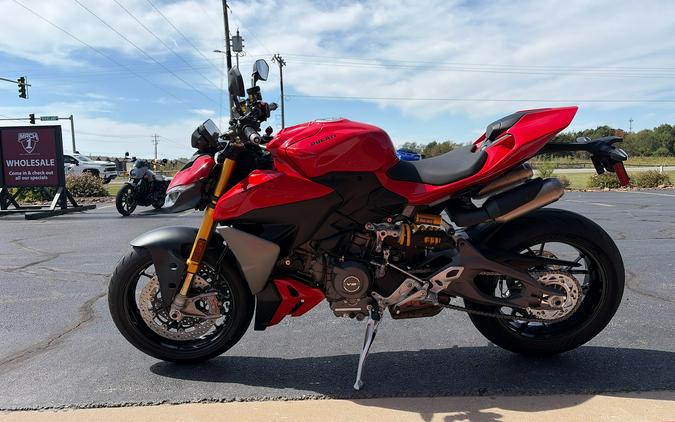 2026 Ducati Streetfighter V2 S