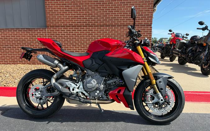 2026 Ducati Streetfighter V2 S