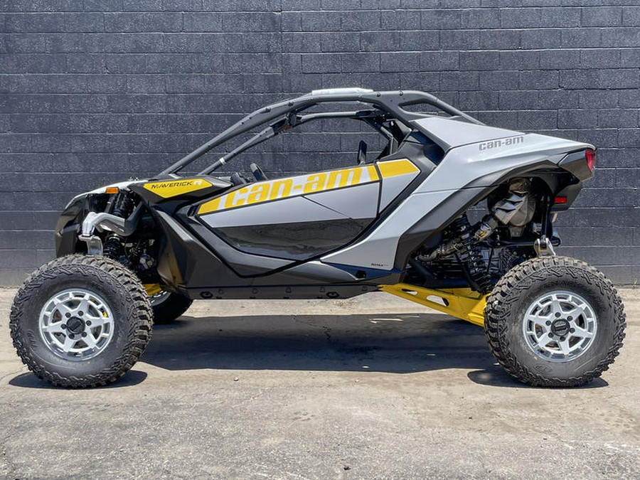 2024 Can-Am® Maverick R 999T DCT