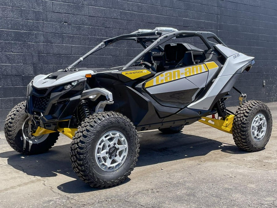 2024 Can-Am® Maverick R 999T DCT