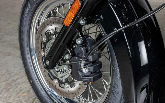 2025 Indian Scout Classic Limited +Tech Black Metallic