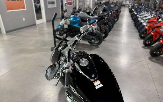 2025 Suzuki Boulevard M109R