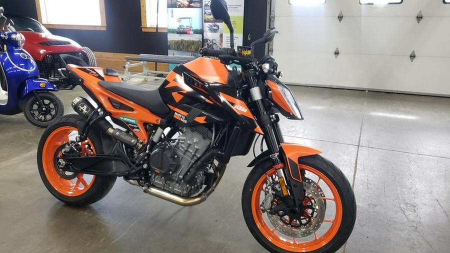 2022 KTM 890 Duke GP