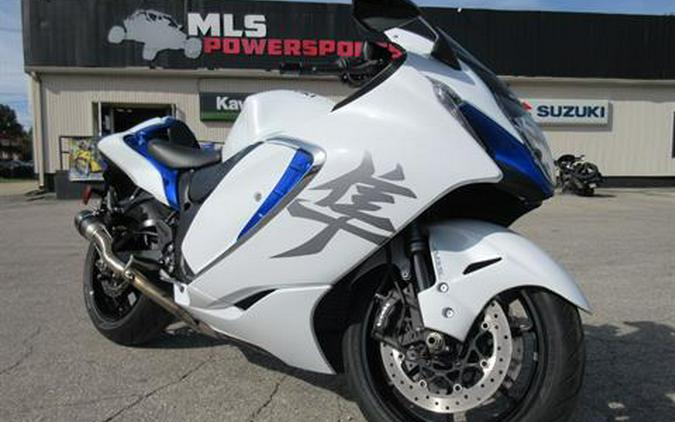 2022 Suzuki Hayabusa Review: Hypersport Track Time!