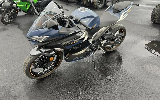 2023 Kawasaki Ninja® 400 ABS Metallic Magnetic Dark Gray/Twilight Blue