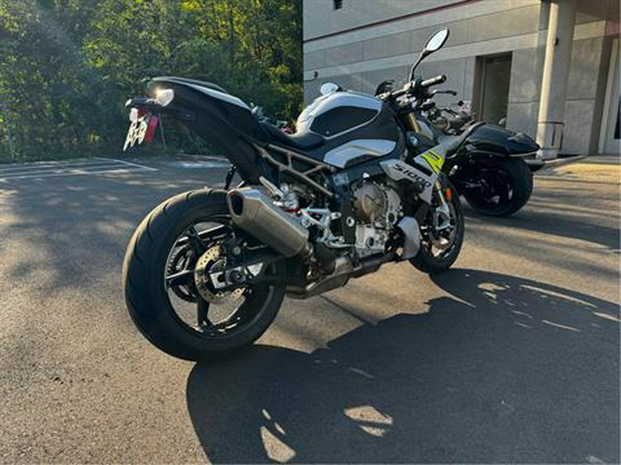 2022 BMW S 1000 R