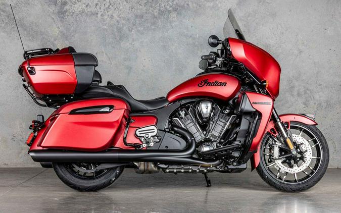 2025 Indian Motorcycle Roadmaster Powerplus Dark Horse With 112 CI + Rider Assist Package - S3437814