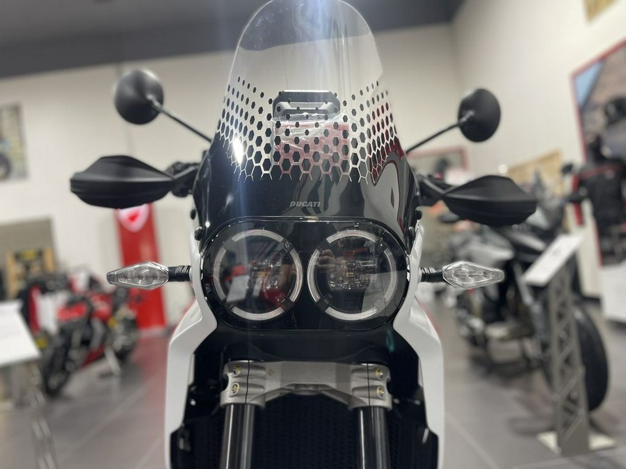 2025 Ducati DesertX