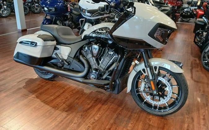2026 Indian Challenger Dark Horse 112 Chalk With Black Metallic