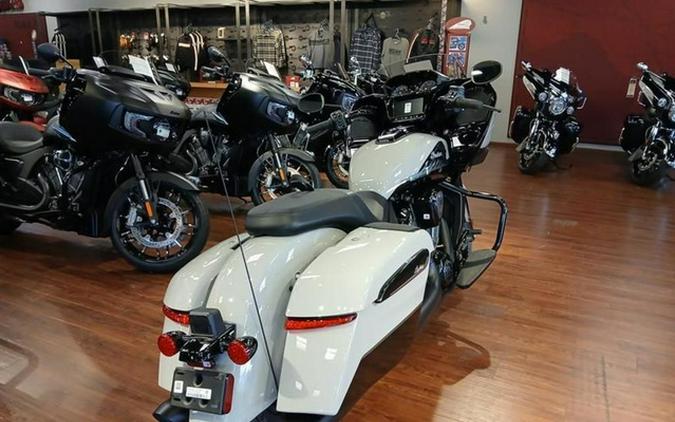 2026 Indian Challenger Dark Horse 112 Chalk With Black Metallic