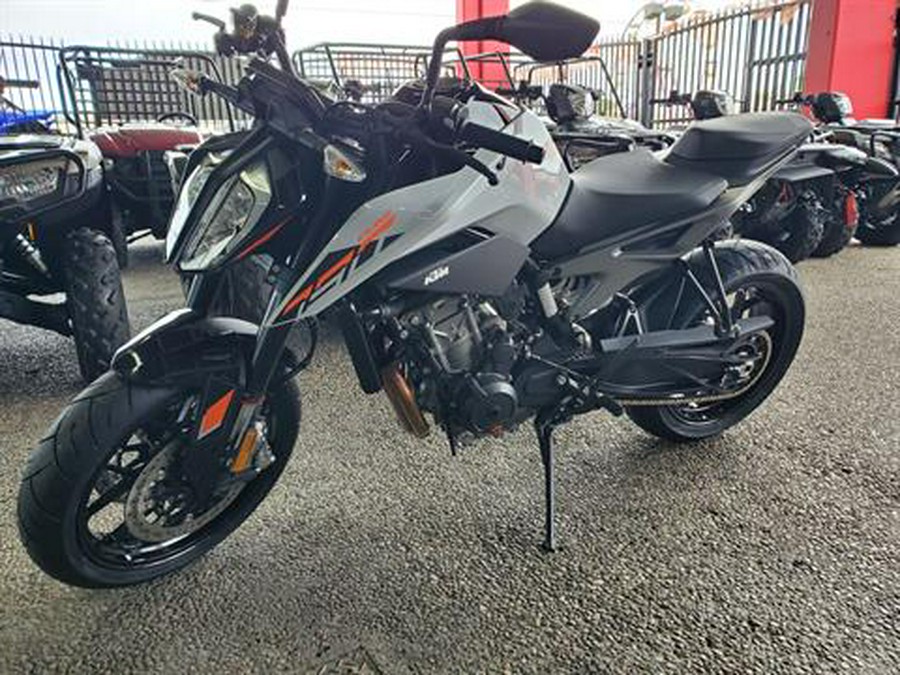 2023 KTM 790 Duke