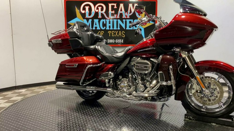 2015 Harley-Davidson® FLTRUSE - CVO™ Road Glide® Ultra