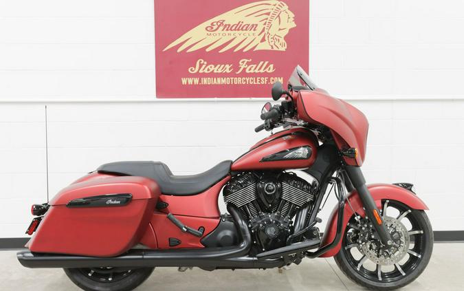 2022 Indian Chieftain Elite First Look [Luxury Bagger Fast Facts]