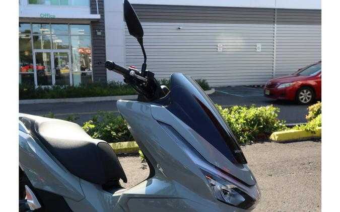 2025 Honda PCX ABS