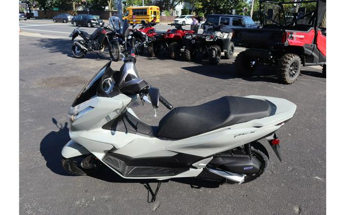 2025 Honda PCX ABS