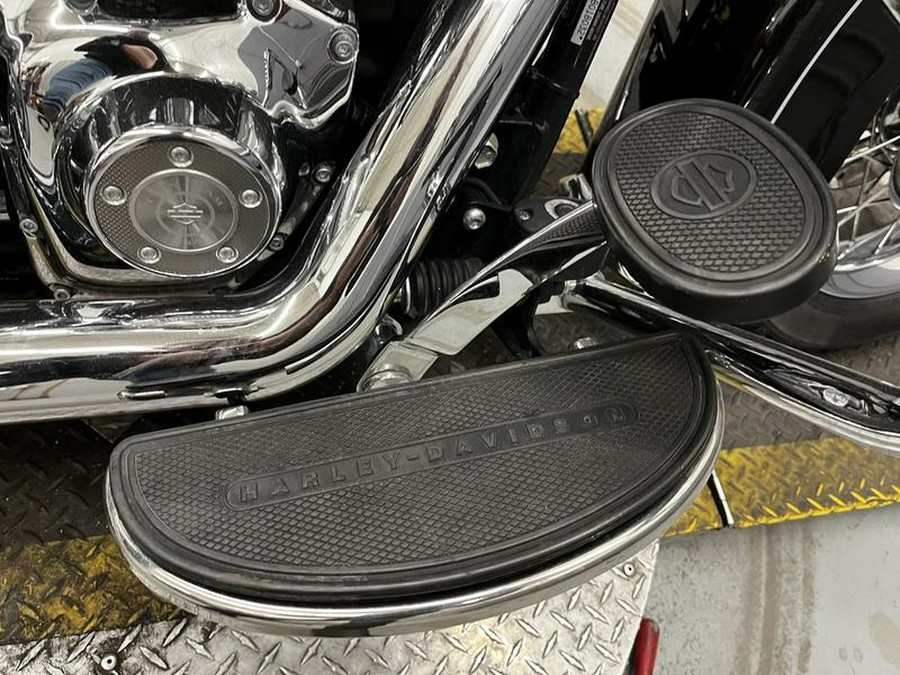2010 Harley-Davidson® FLSTC - Heritage Softail® Classic