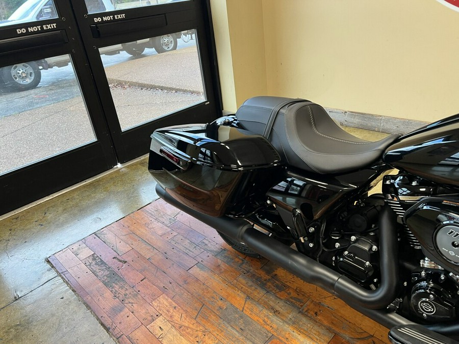 Used 2025 Harley-Davidson Road Glide Grand American Touring Motorcycle For Sale Near Memphis, TN
