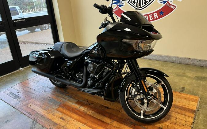 Used 2025 Harley-Davidson Road Glide Grand American Touring Motorcycle For Sale Near Memphis, TN