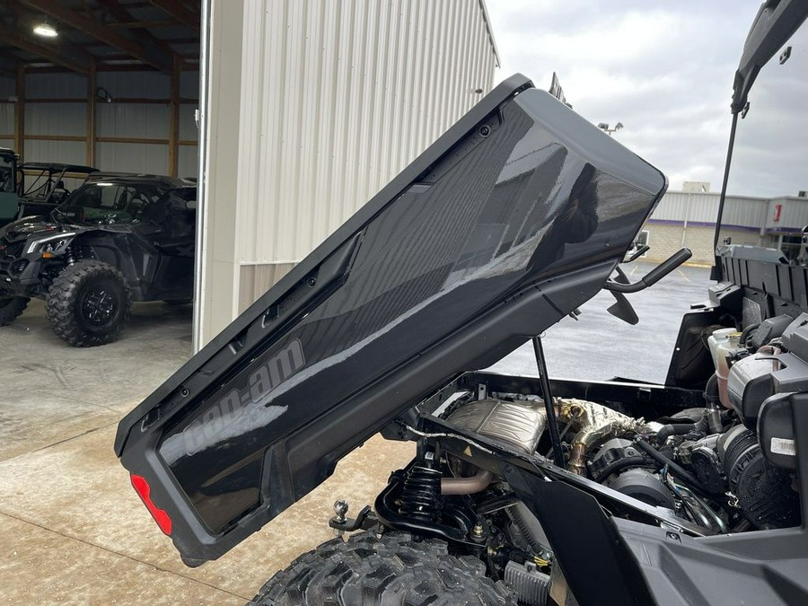 2025 Can-Am® Defender MAX Lone Star Cab HD10