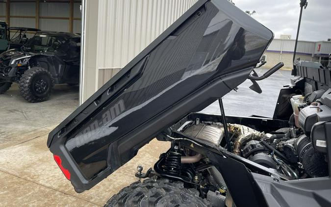2025 Can-Am® Defender MAX Lone Star Cab HD10