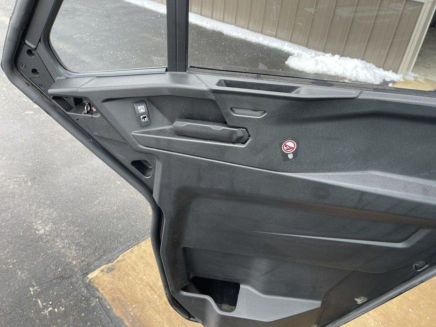 2025 Can-Am® Defender MAX Lone Star Cab HD10