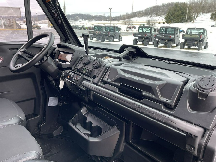 2025 Can-Am® Defender MAX Lone Star Cab HD10