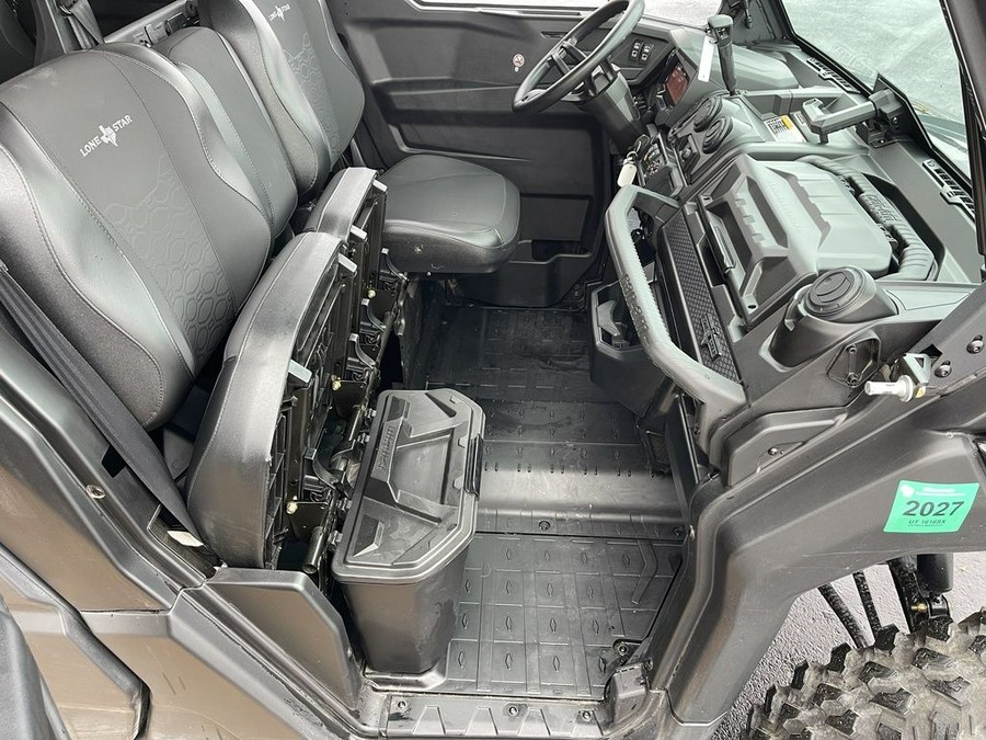 2025 Can-Am® Defender MAX Lone Star Cab HD10