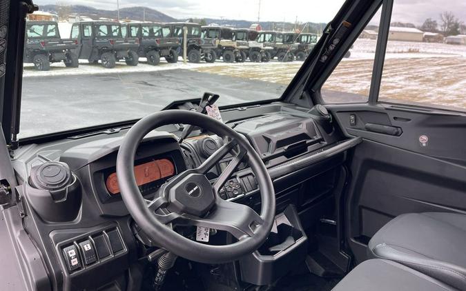2025 Can-Am® Defender MAX Lone Star Cab HD10