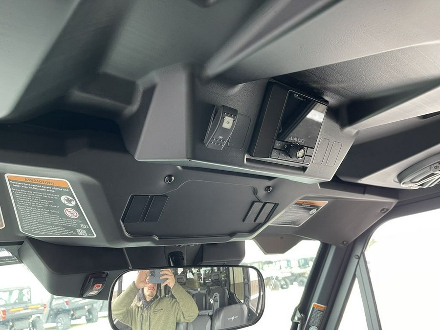 2025 Can-Am® Defender MAX Lone Star Cab HD10