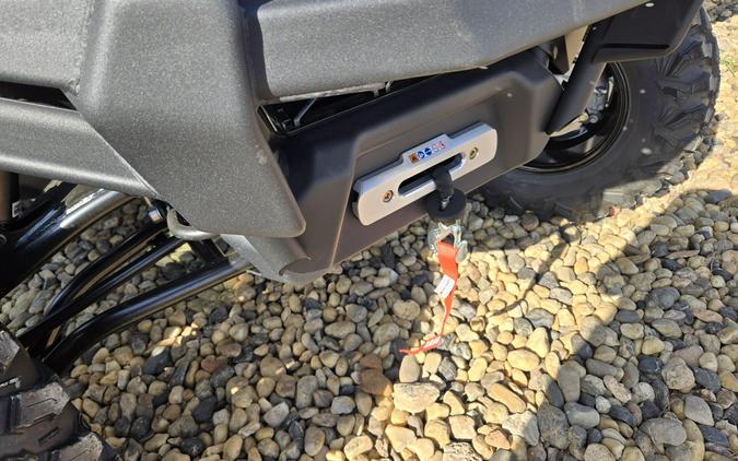 2026 CAN-AM DEFENDER LIMITED CAB HD11