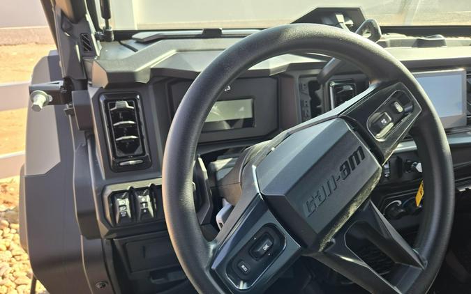 2026 CAN-AM DEFENDER LIMITED CAB HD11