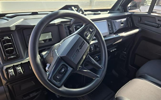 2026 CAN-AM DEFENDER LIMITED CAB HD11