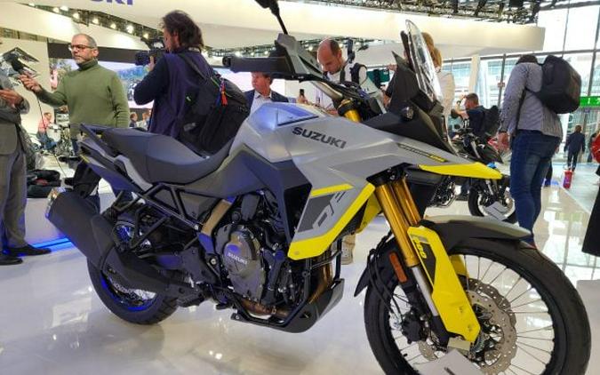 2023 Suzuki V-Strom 800DE/V-Strom 800DE Adventure First Look