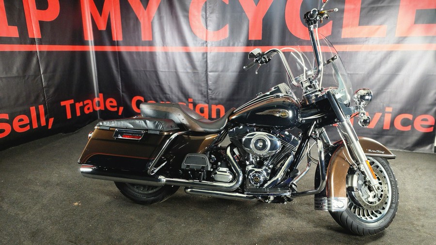 2013 HARLEY-DAVIDSON FLHR ROAD KING ANN - F638650