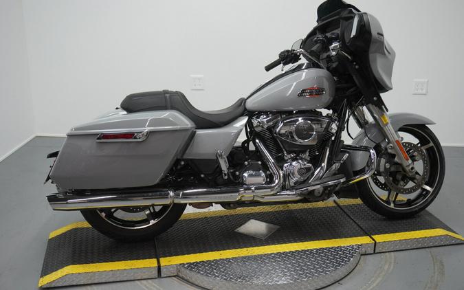 2024 Harley-Davidson® Street Glide® Billiard Gray
