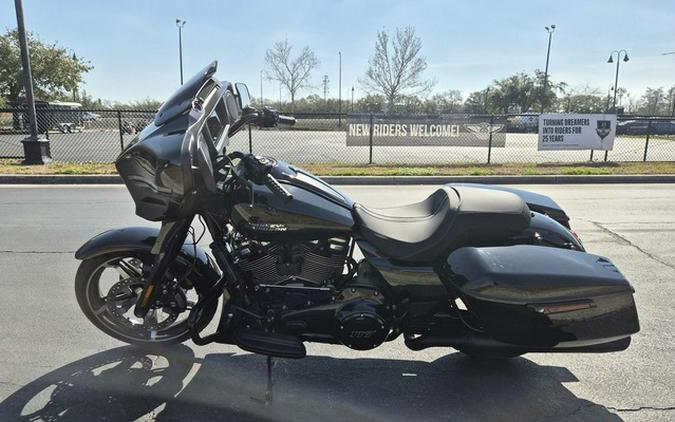 2024 Harley-Davidson FLHX - Street Glide