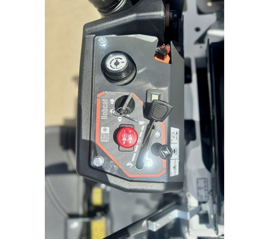 2026 Bobcat ZT2000 Zero-Turn Mower 52" Deck