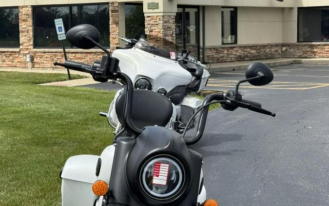 2021 Indian Motorcycle® Springfield ® Dark Horse® White Smoke