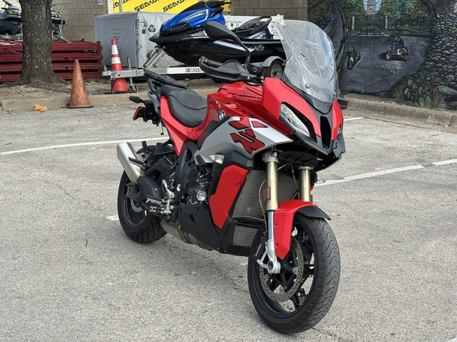 2021 BMW S 1000 XR Racing Red