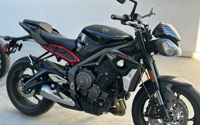 2022 Triumph Street Triple R Sapphire Black