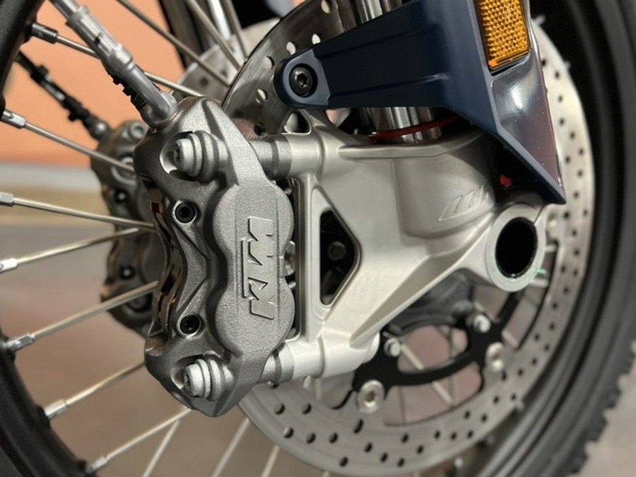 2026 KTM Adventure 890 R