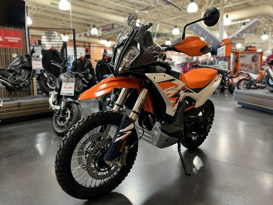 2026 KTM Adventure 890 R