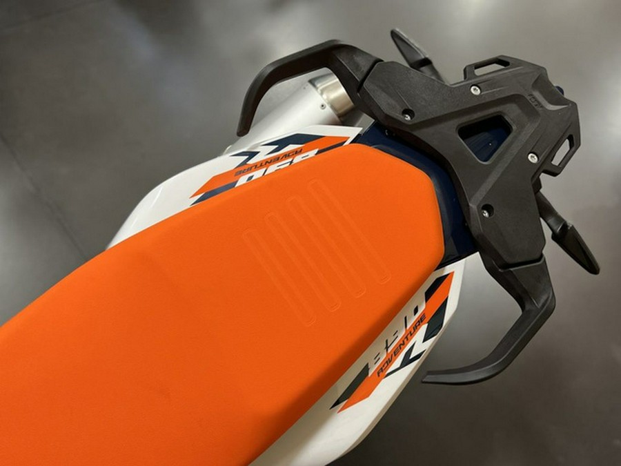 2026 KTM Adventure 890 R