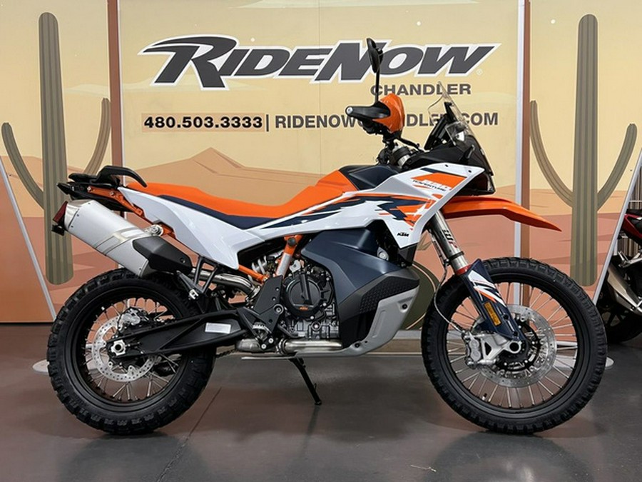 2026 KTM Adventure 890 R