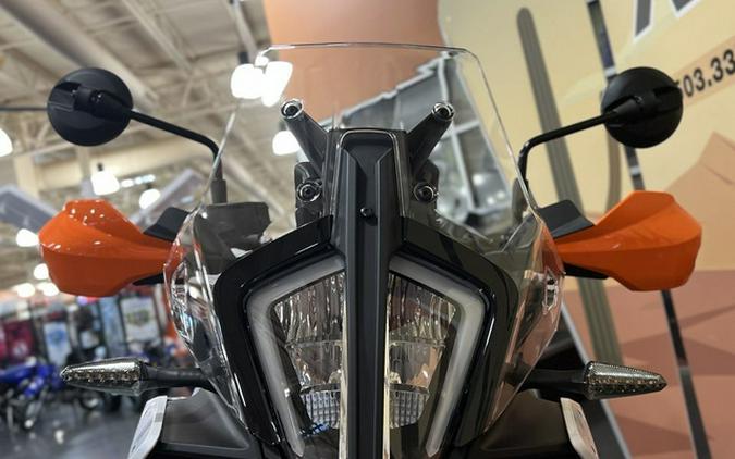 2026 KTM Adventure 890 R