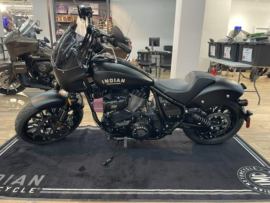 2023 Indian Motorcycle® Sport Chief Black Smoke