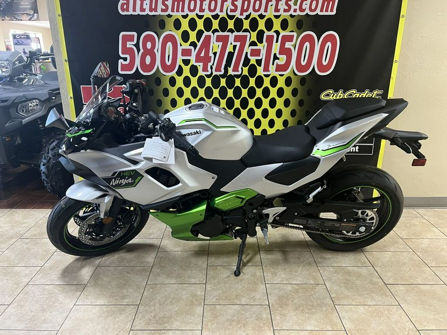 2024 Kawasaki Ninja® 7 Hybrid ABS